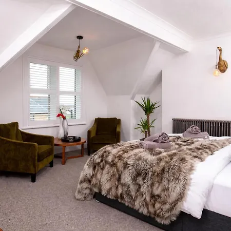 Brand New Stylish With Super King Bed In Lejlighed Harrogate