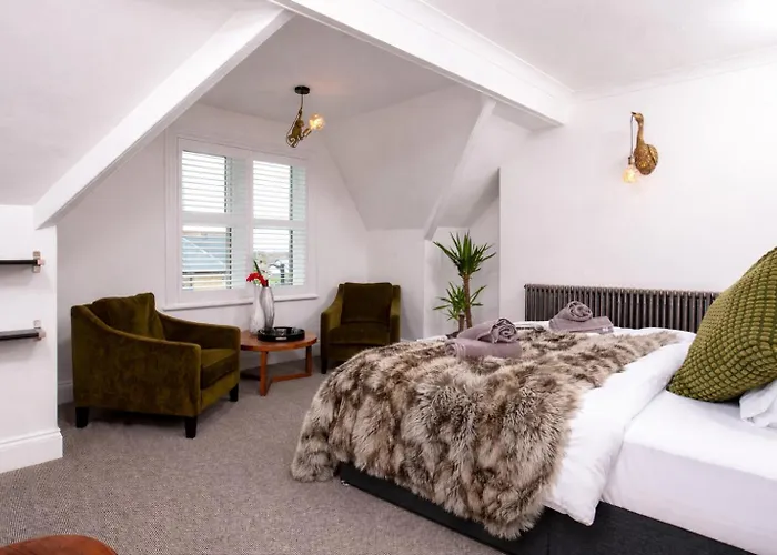 Brand New Stylish With Super King Bed In Lägenhet Harrogate