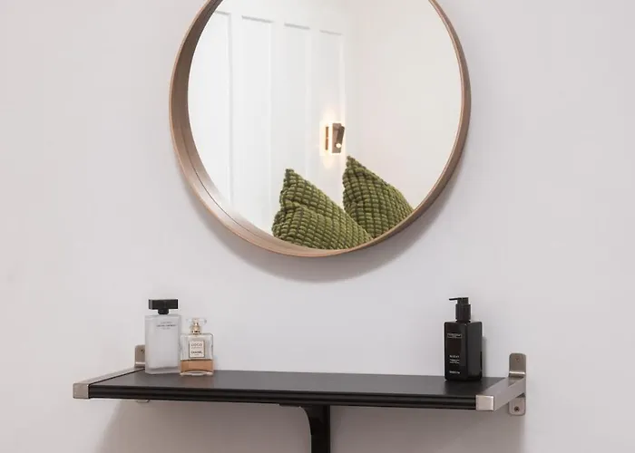 Brand New Stylish With Super King Bed In * Harrogate